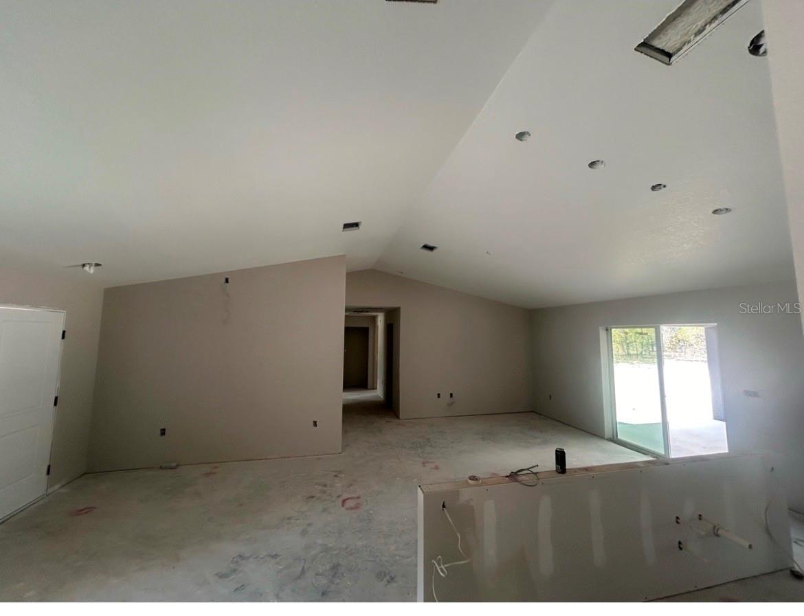 RAONBOW LAKES ESTATES - Residential