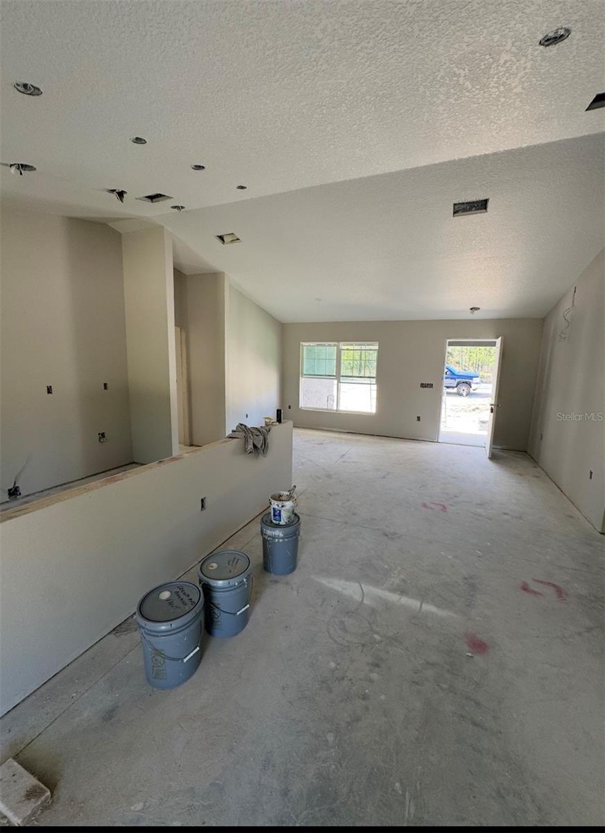 RAONBOW LAKES ESTATES - Residential