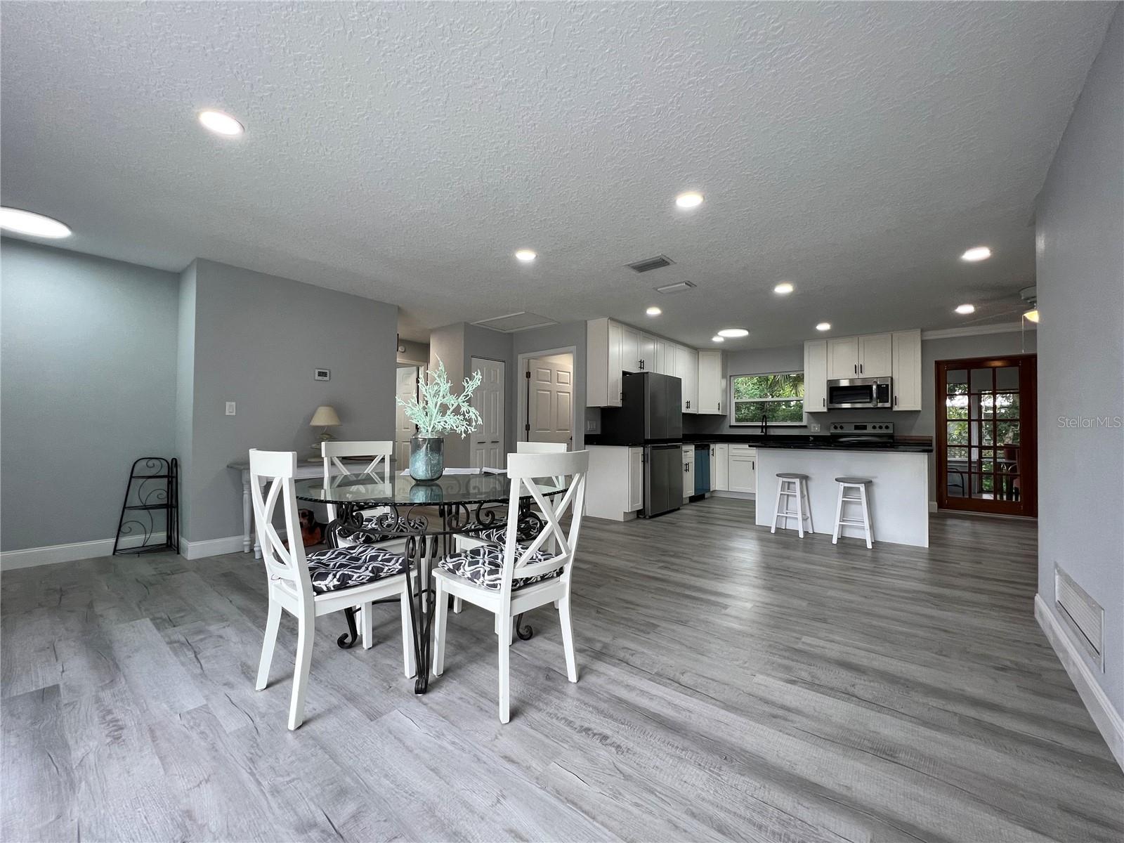 ROLLING ACRES ESTATES UNIT 02 - Residential