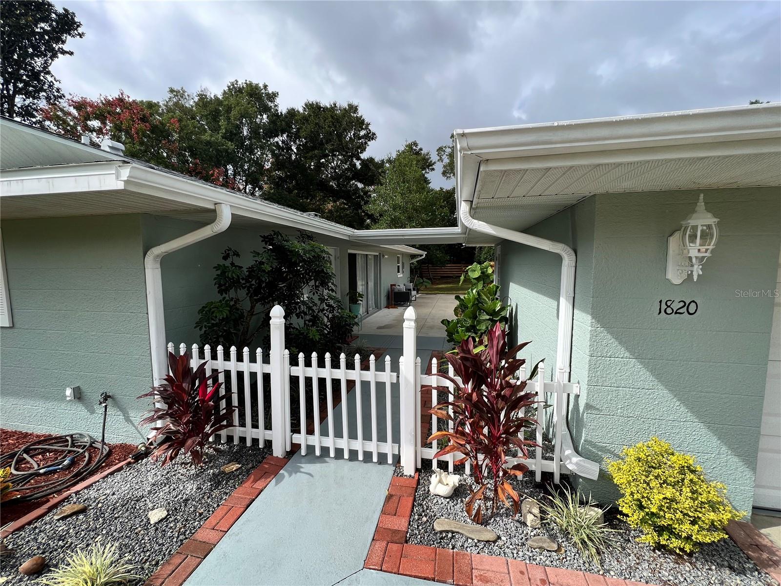 ROLLING ACRES ESTATES UNIT 02 - Residential