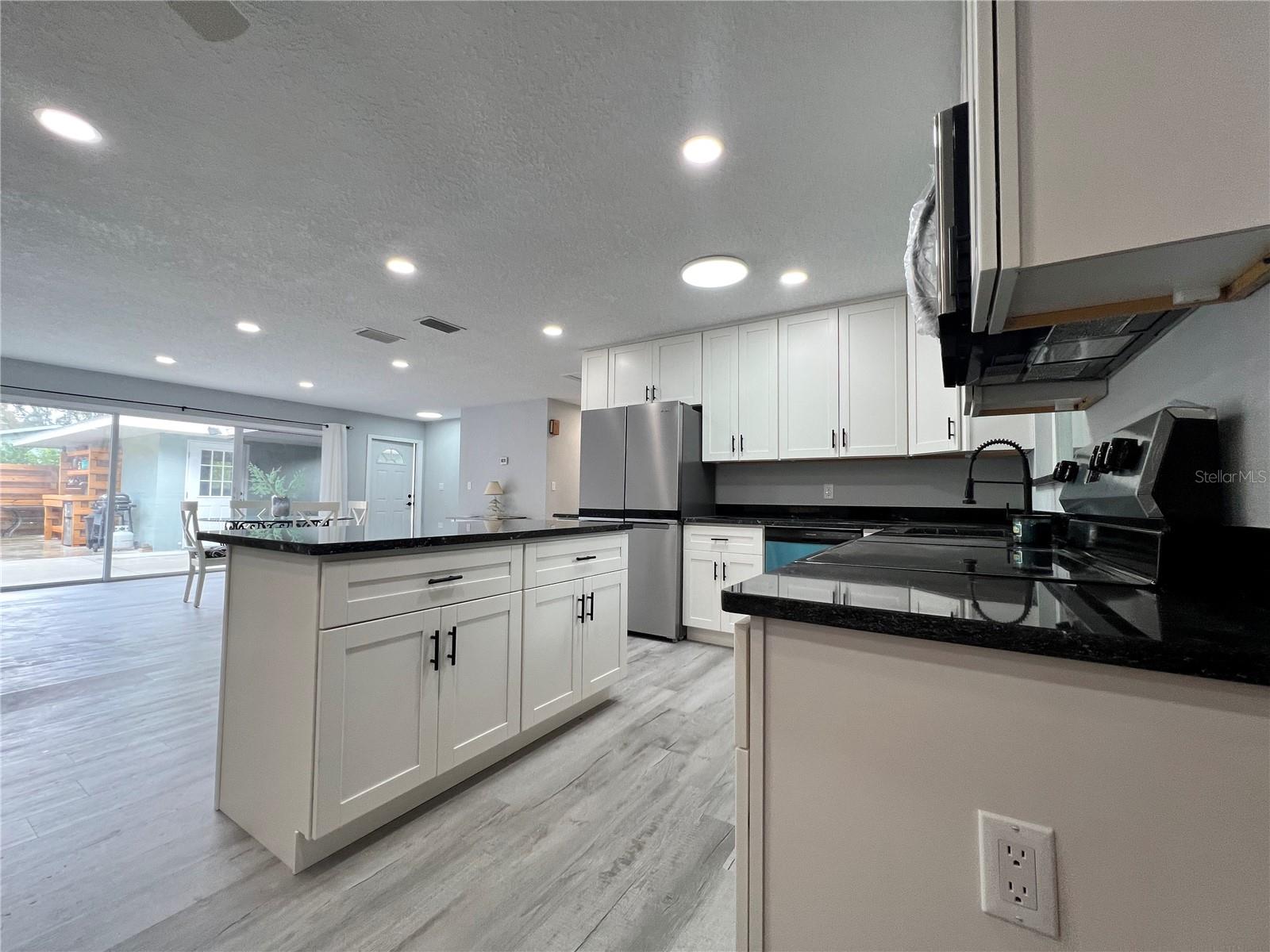 ROLLING ACRES ESTATES UNIT 02 - Residential