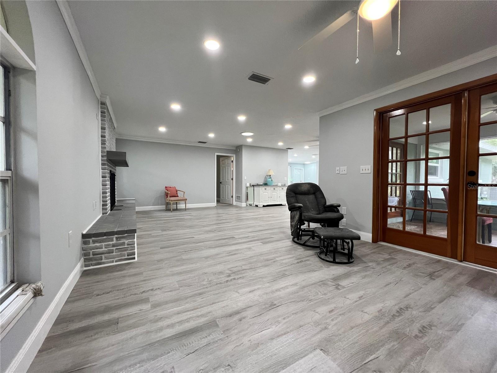 ROLLING ACRES ESTATES UNIT 02 - Residential