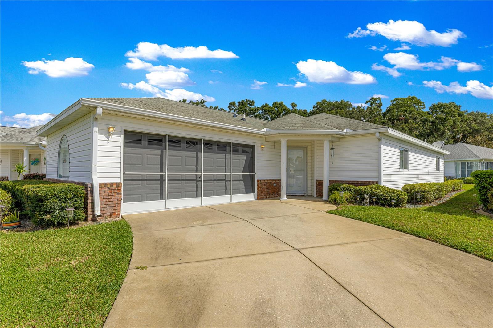 Discover the perfect blend of comfort and community in this 2-bedroom, 2-bath villa, ideally situated in a sought-after 55+ neighborhood embraced by a state natural preserve. Here, you’ll enjoy a low-maintenance lifestyle surrounded by beauty and convenience. This vibrant community offers incredible amenities, including a sparkling pool, clubhouse, fitness center, dog park, and a wide variety of clubs, activity groups, and special events. A bonus feature is the beautifully maintained golf course that winds through the neighborhood—scenic and convenient, yet separate from the community itself. Plus, low monthly HOA fees make it even more appealing.
The villa itself features soaring ceilings, brand-new flooring, a spacious split-bedroom plan, an oversized kitchen, and indoor laundry. The 2-car garage provides plenty of storage and parking. Best of all, this home is priced to sell quickly, giving you the opportunity to remodel and customize it to fit your own personal style.
Enjoy the charm of a friendly, welcoming community and the lifestyle you’ve been waiting for!
