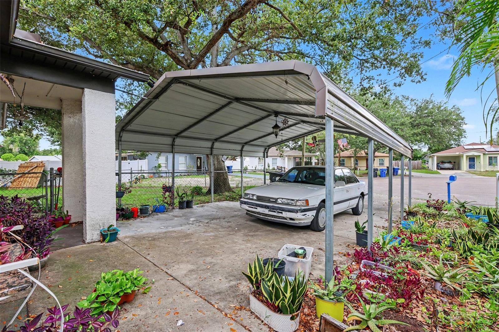 1506 FISH FIN COURT