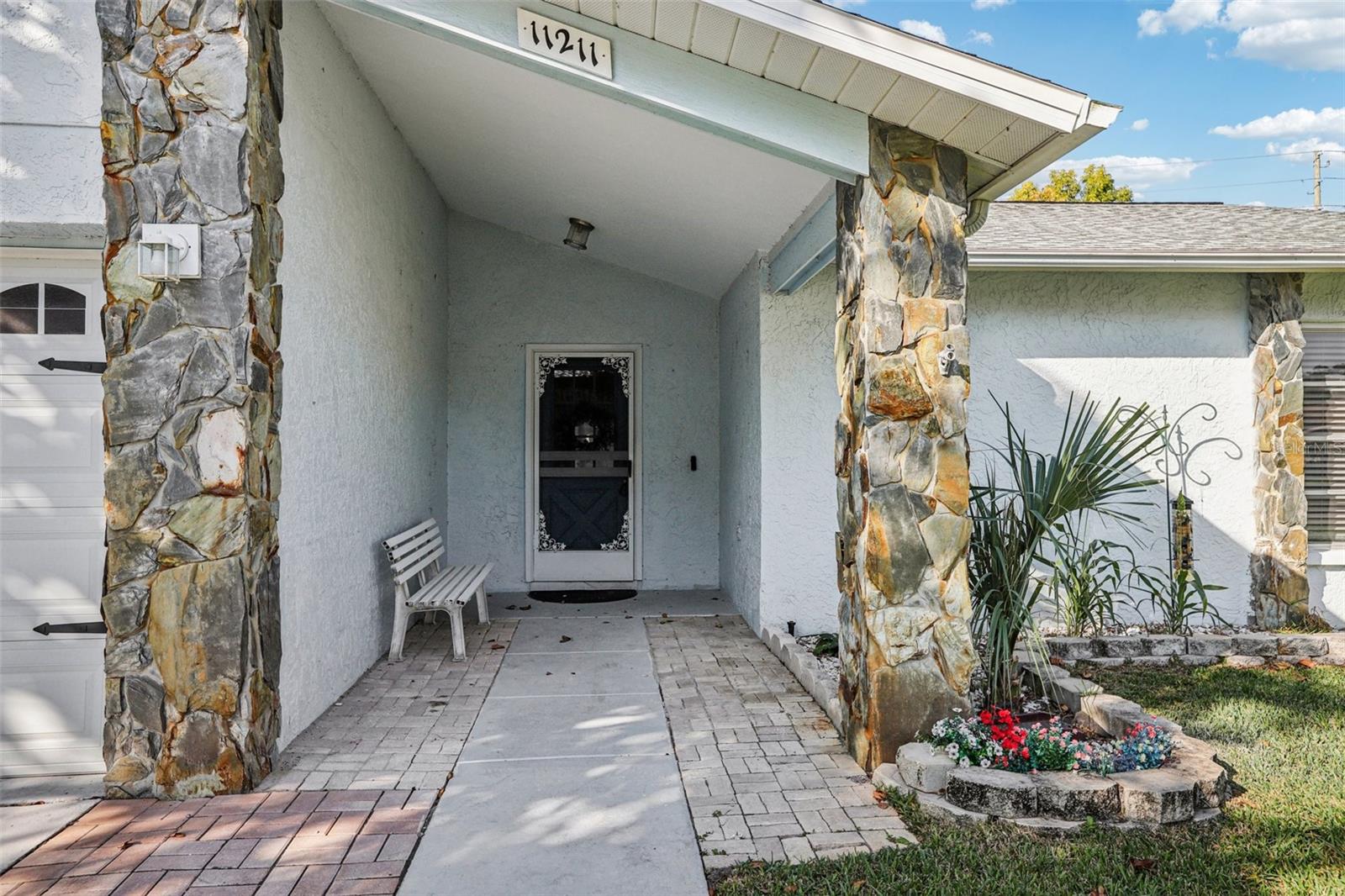 11211 ROLLINGWOOD DRIVE