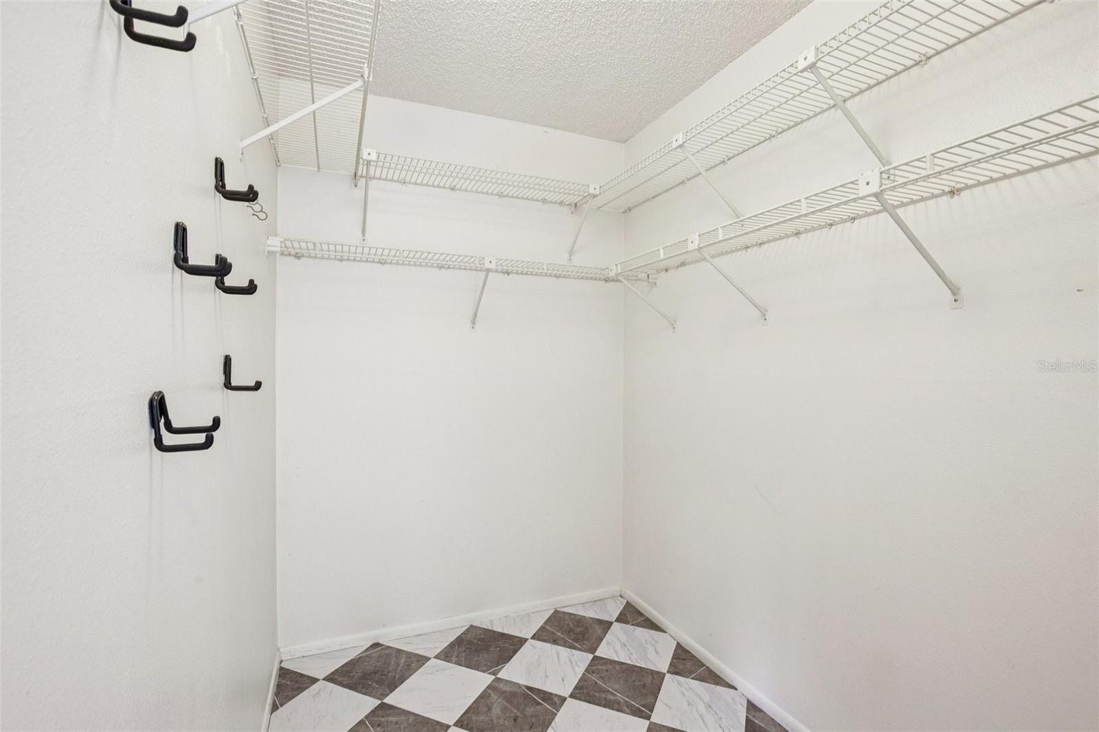 TIMBER OAKS - Residential