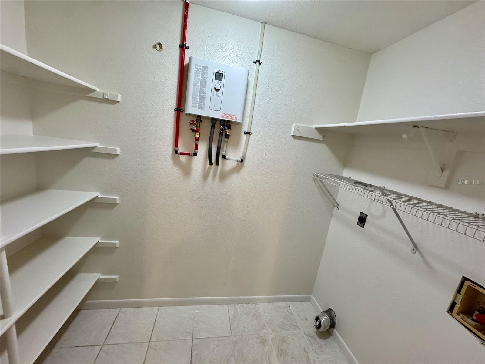 KELLWOOD VILLAGE A REP - Residential Lease