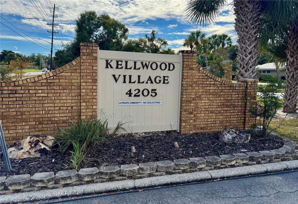 Photo of 4205 Old Road 37 #13, Lakeland, FL 33813 (MLS # L4958278)