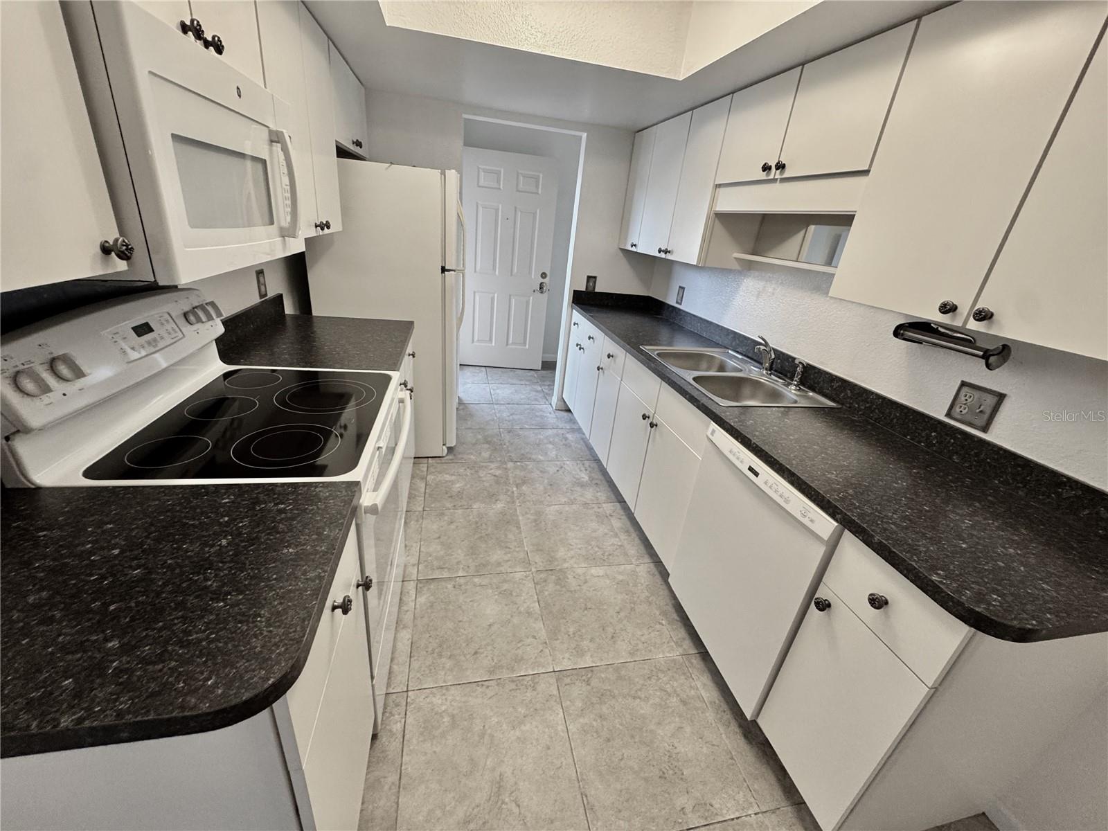 KELLWOOD VILLAGE A REP - Residential Lease