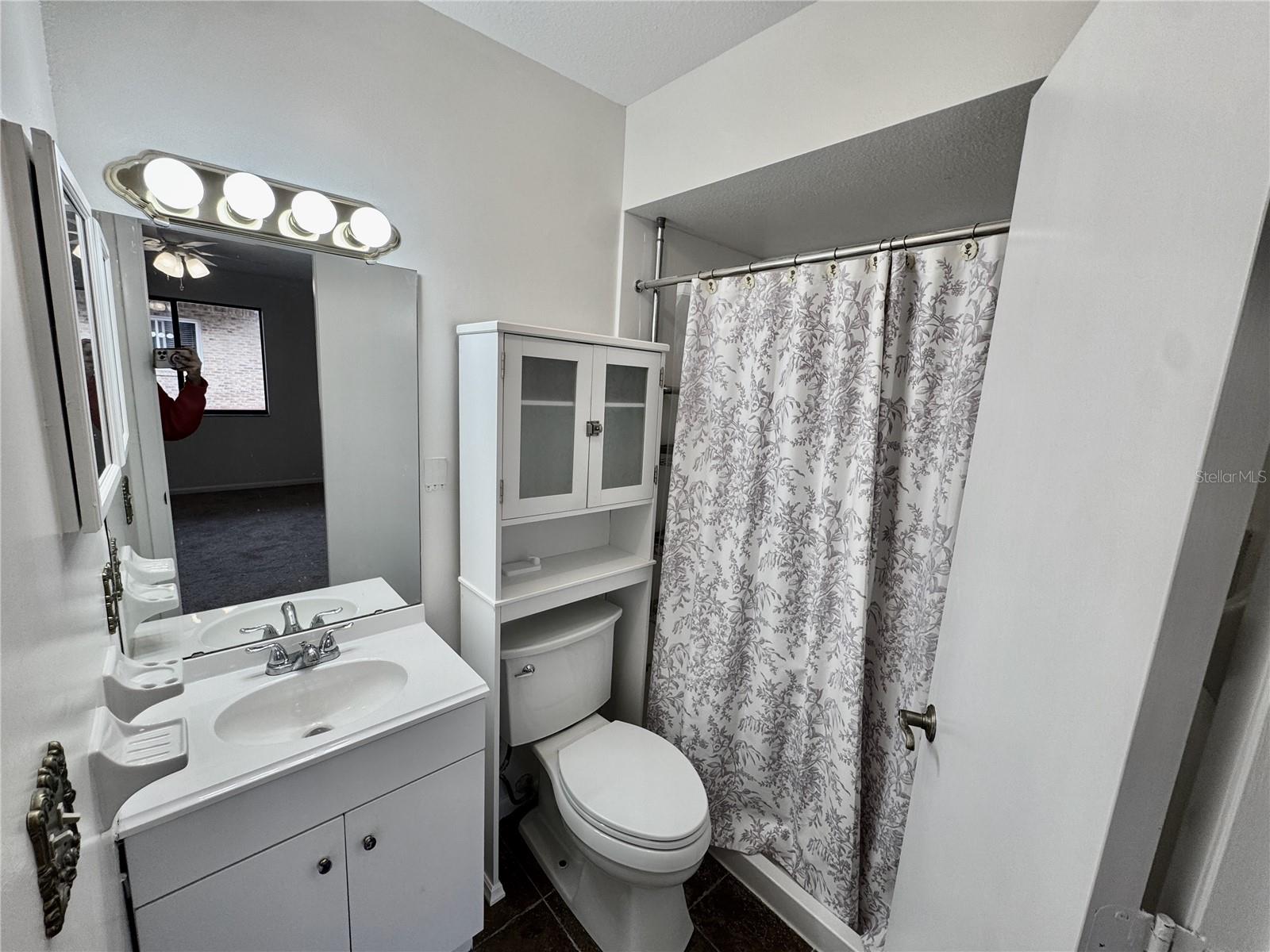 KELLWOOD VILLAGE A REP - Residential Lease