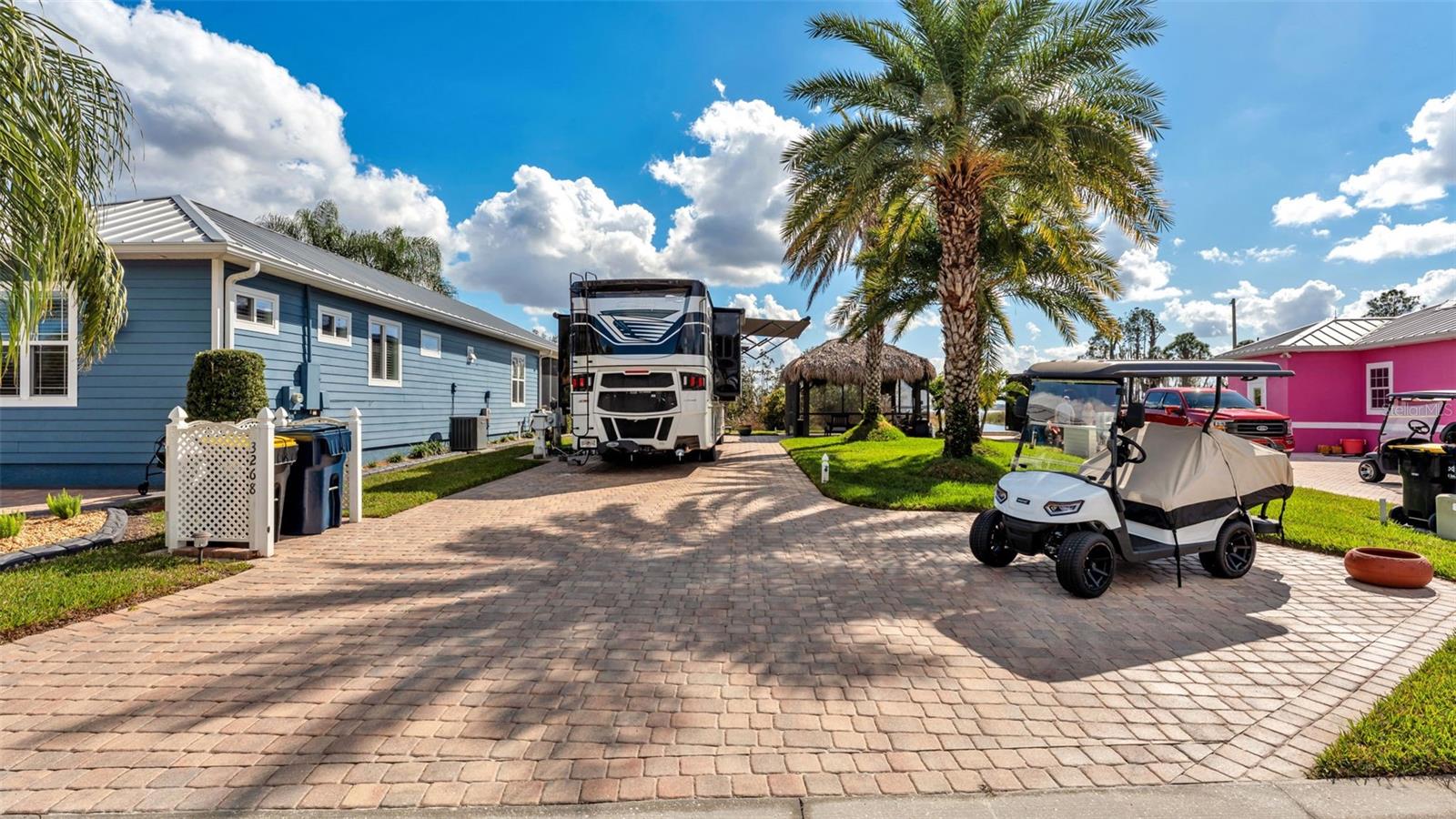 BAY LAKE RESIDENCE - Land