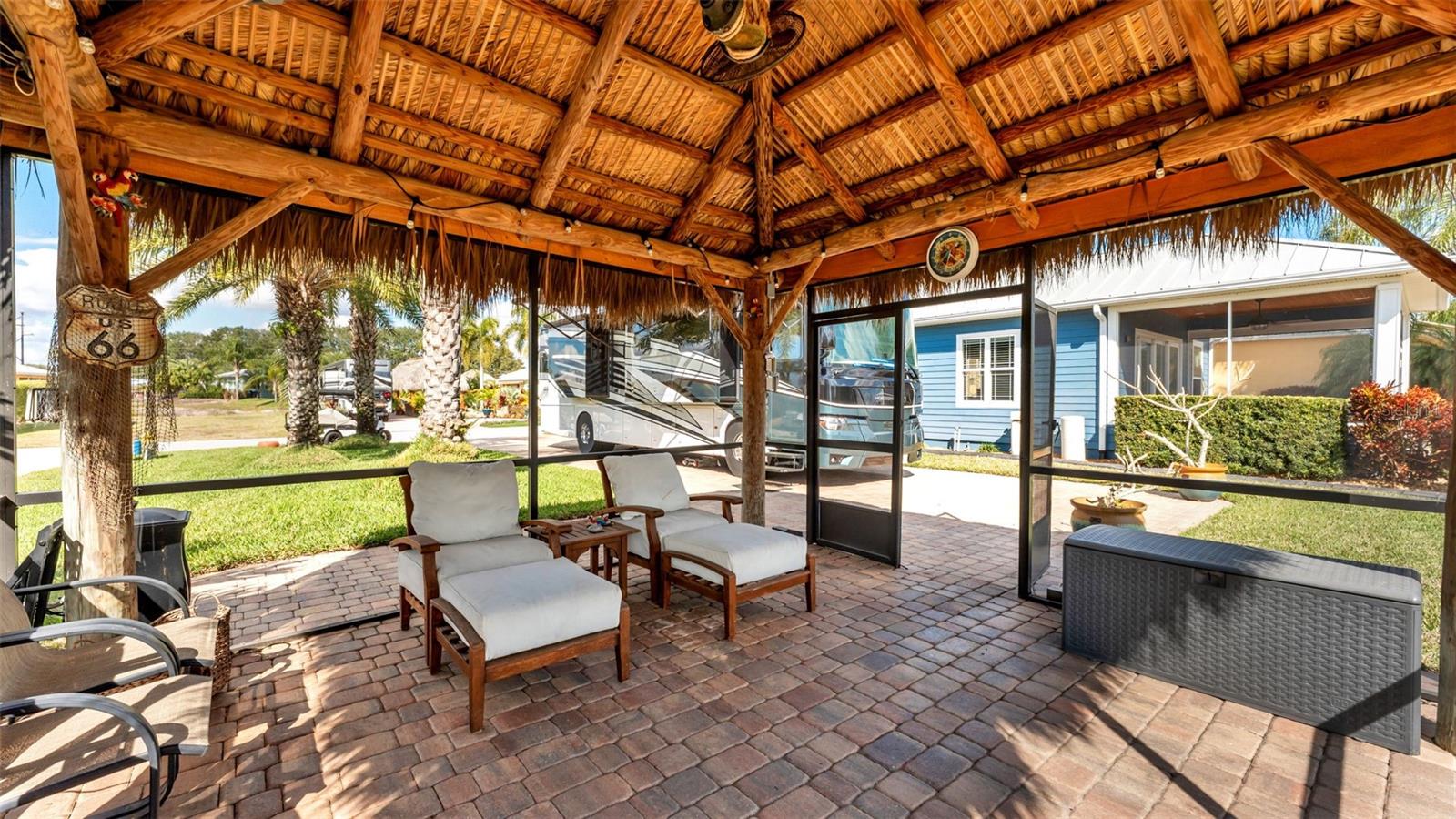 BAY LAKE RESIDENCE - Land