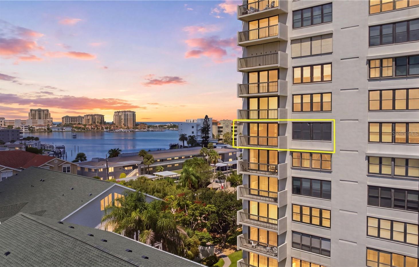 400 ISLAND WAY 701