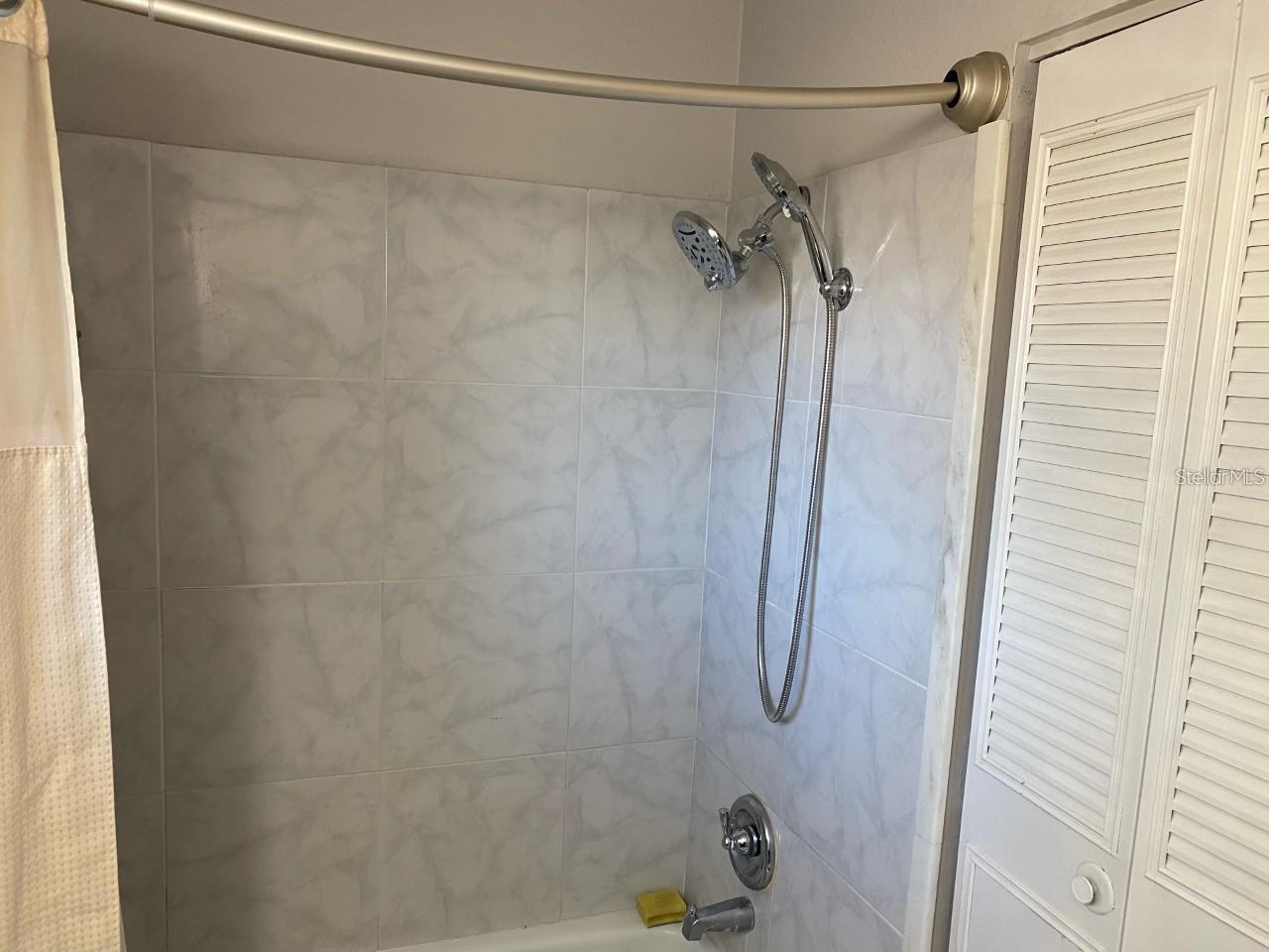 FAIRWAY OAKS - Residential