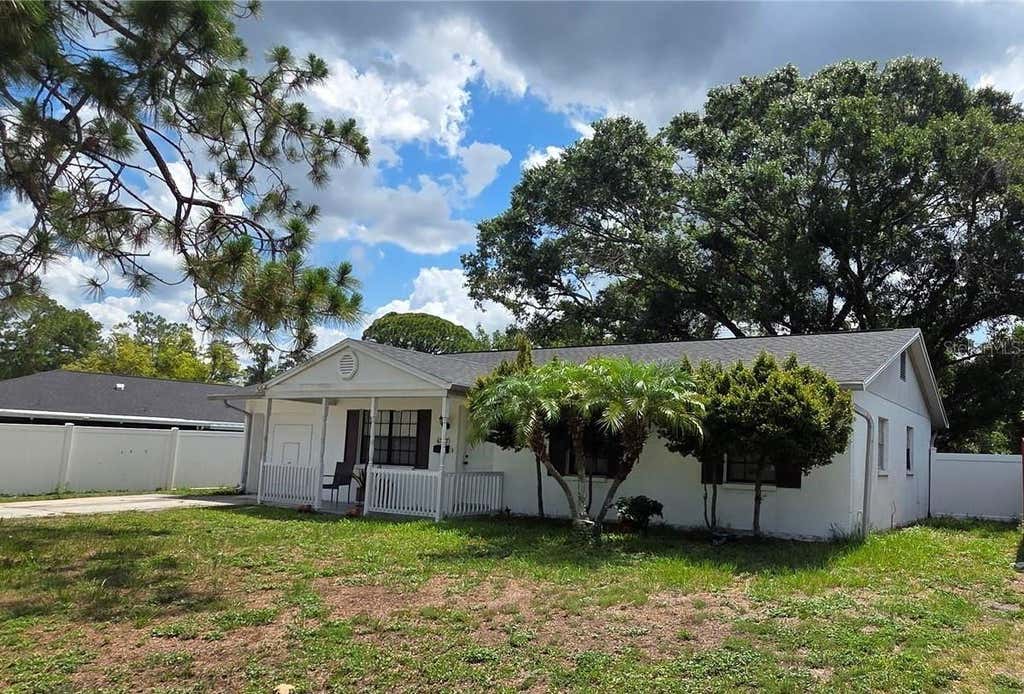 Photo of 6717 Mornay Cir, Tampa, FL 33615 (MLS # TB8516712)