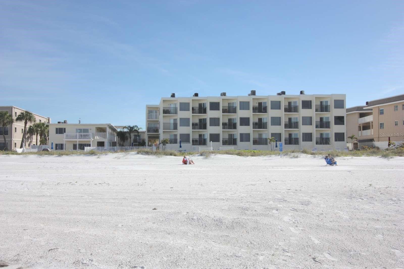 CARRIAGE HOUSE BEACH RESORT CONDO - Residential