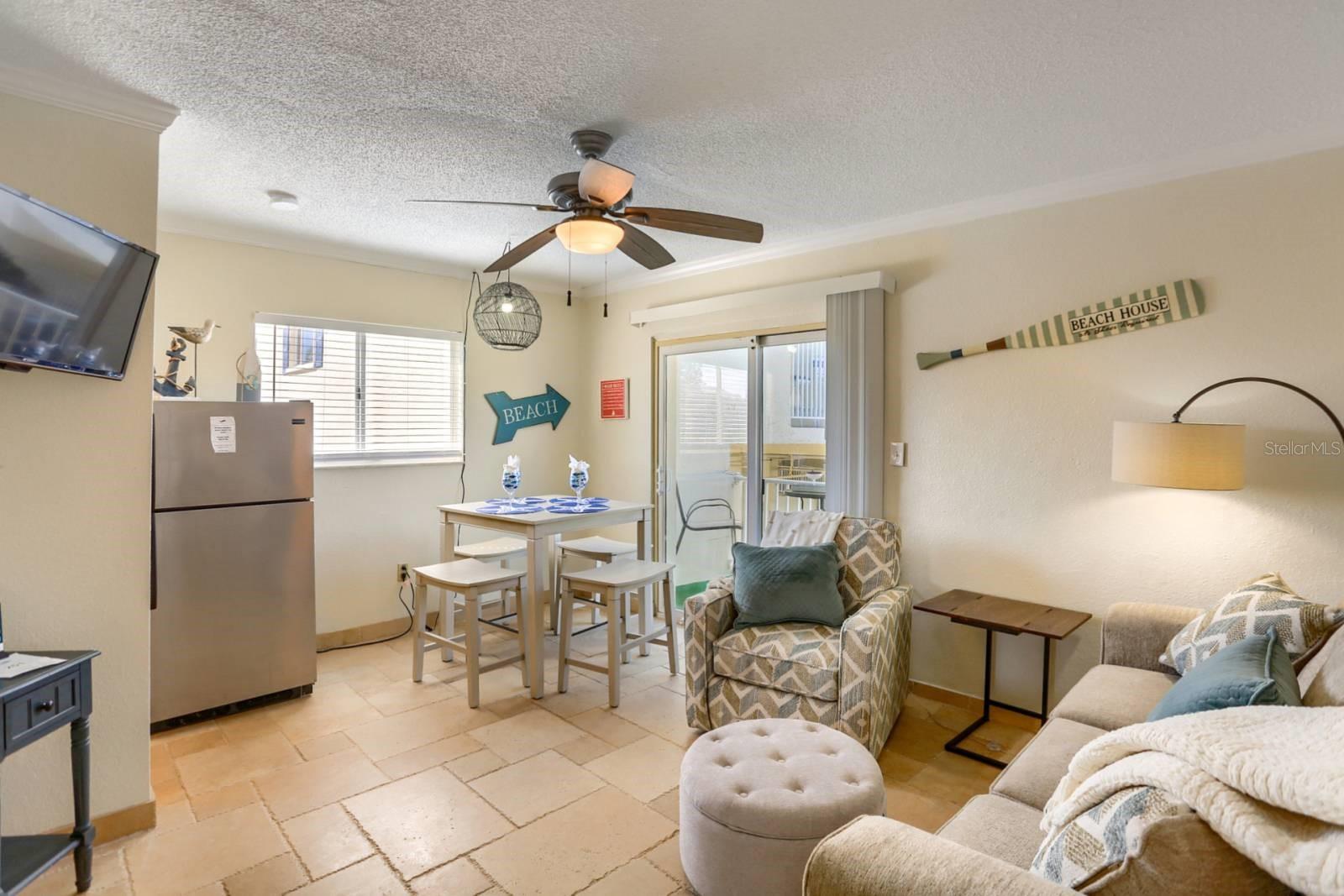 CARRIAGE HOUSE BEACH RESORT CONDO - Residential