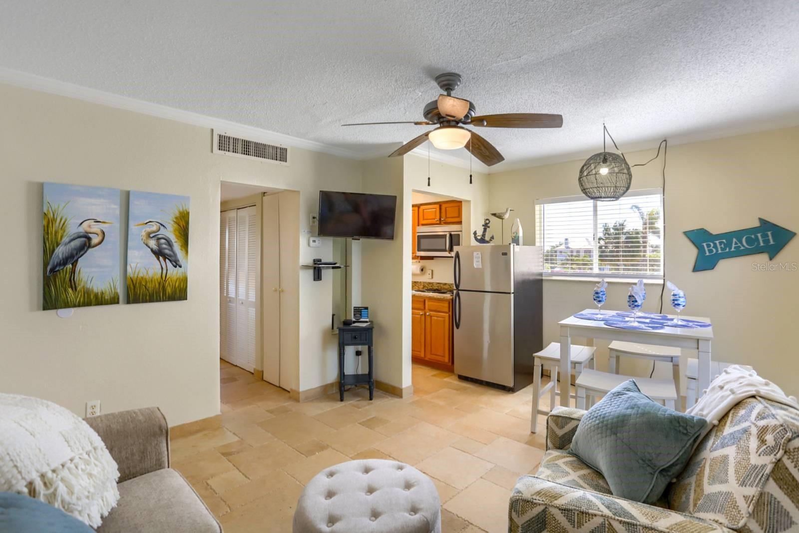 CARRIAGE HOUSE BEACH RESORT CONDO - Residential