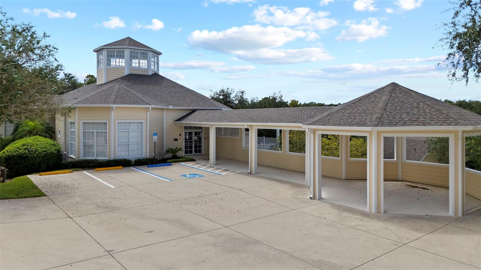 CLERMONT YACHT CLUB - Residential