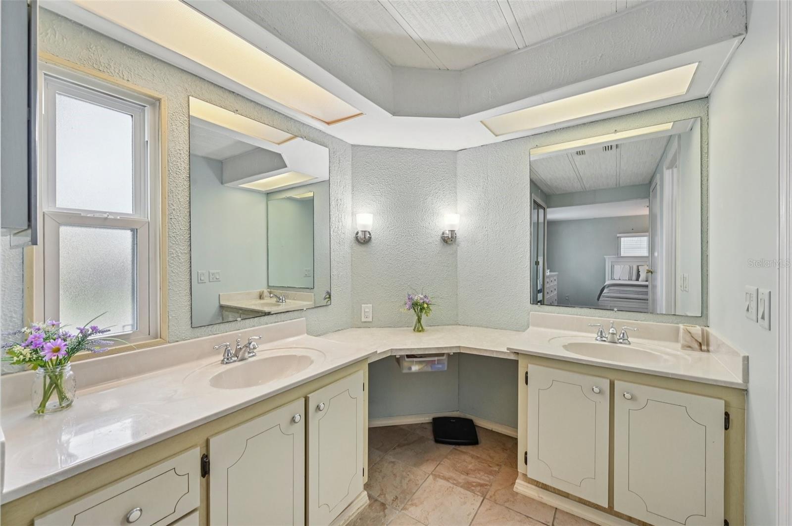 LAZY RIVER MHP - Residential