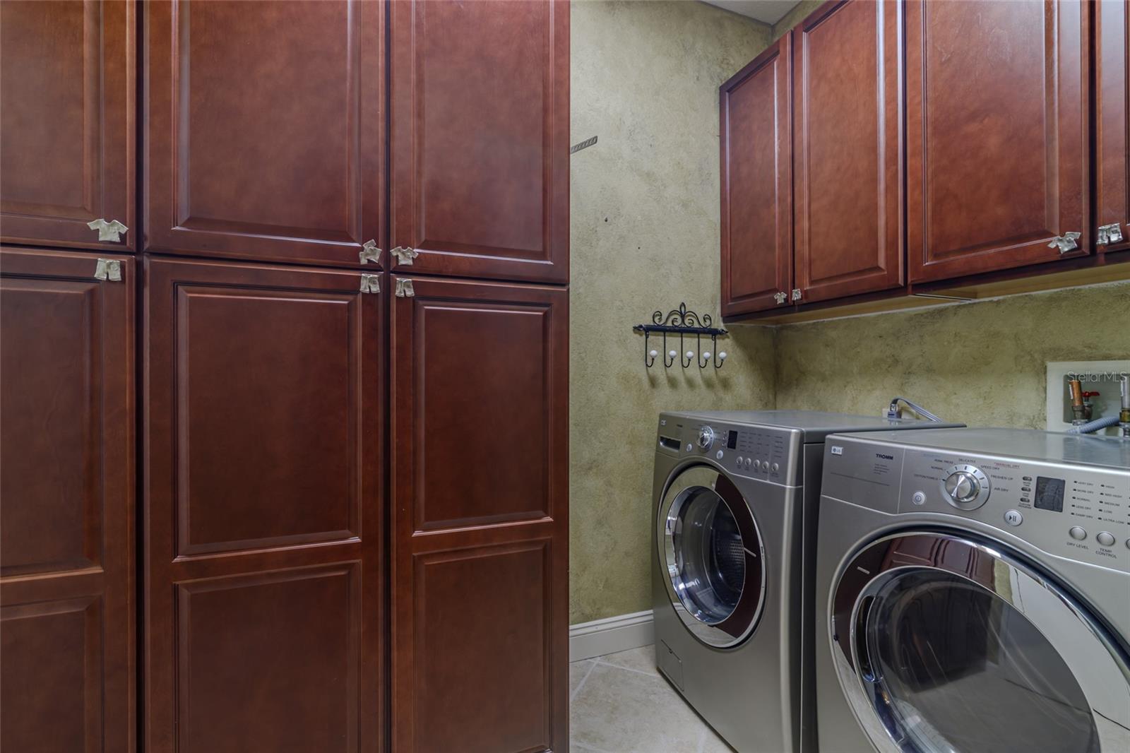 WORTHINGTON - Residential