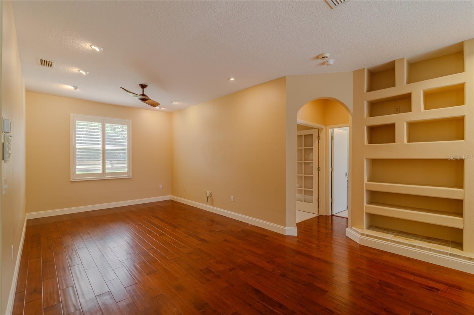 WORTHINGTON - Residential