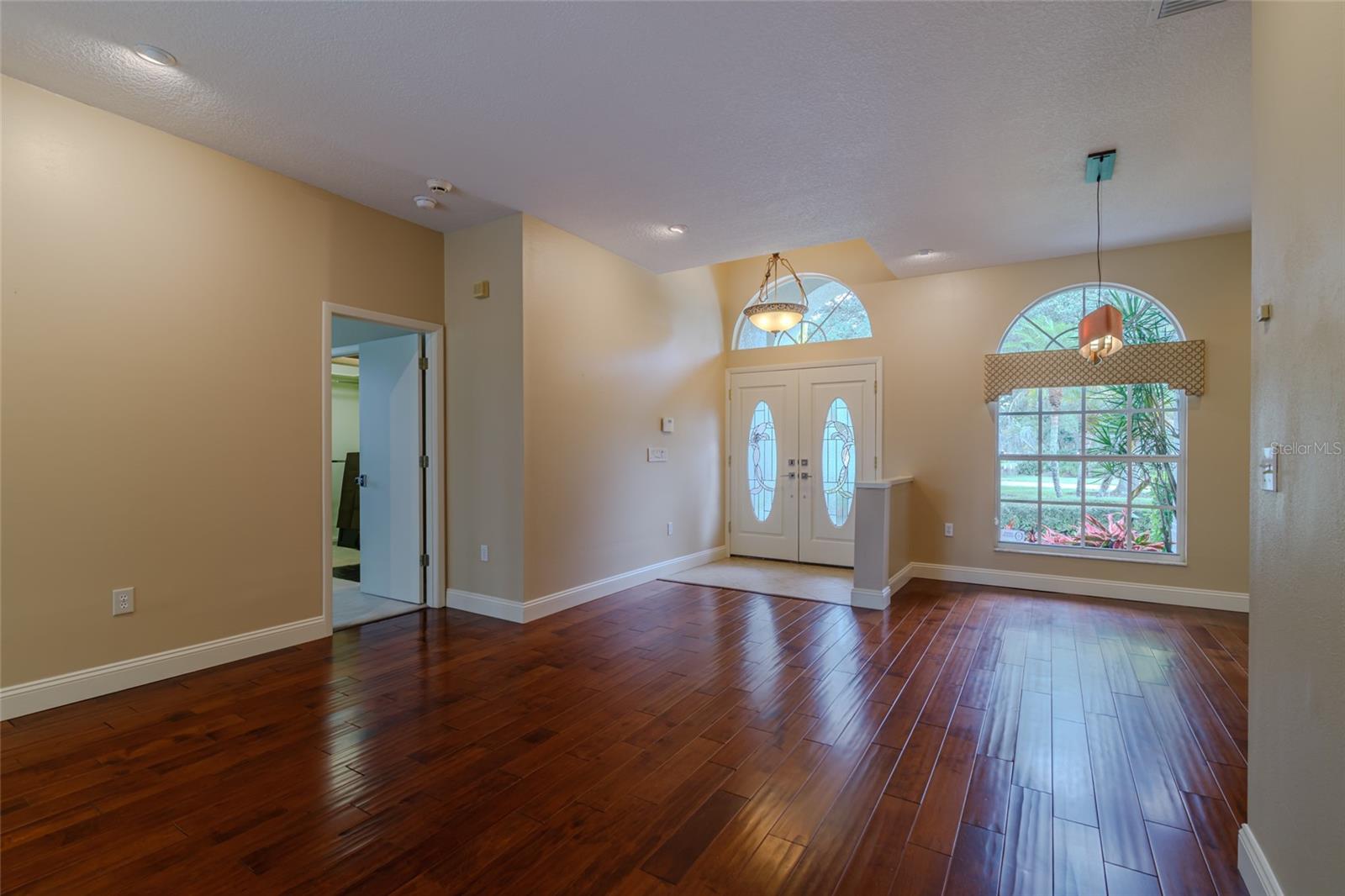 WORTHINGTON - Residential