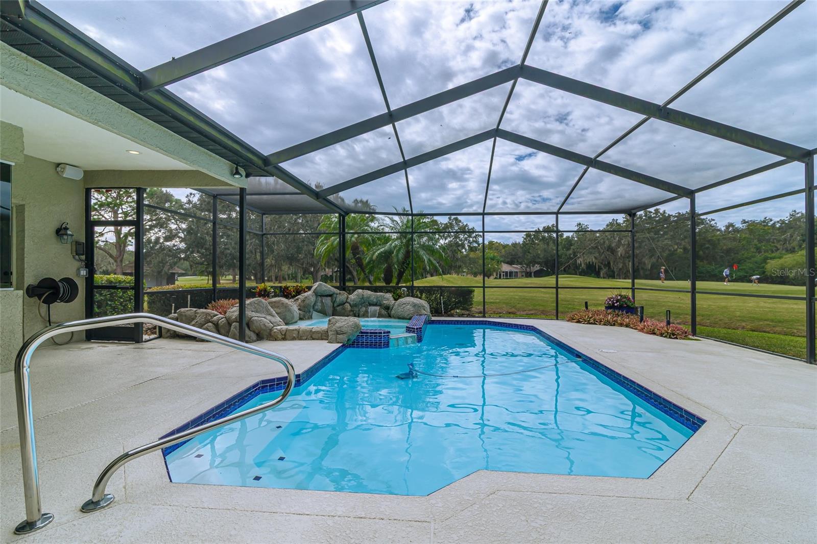 WORTHINGTON - Residential