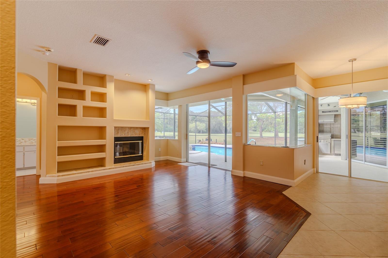 WORTHINGTON - Residential