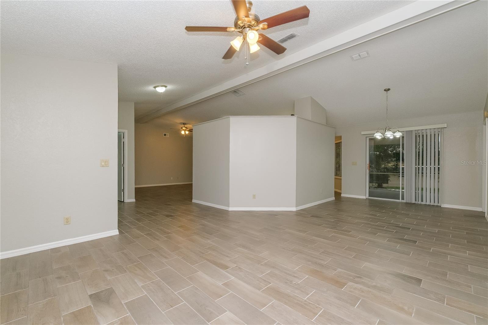 SPRING HILL UNIT 22 - Residential Lease