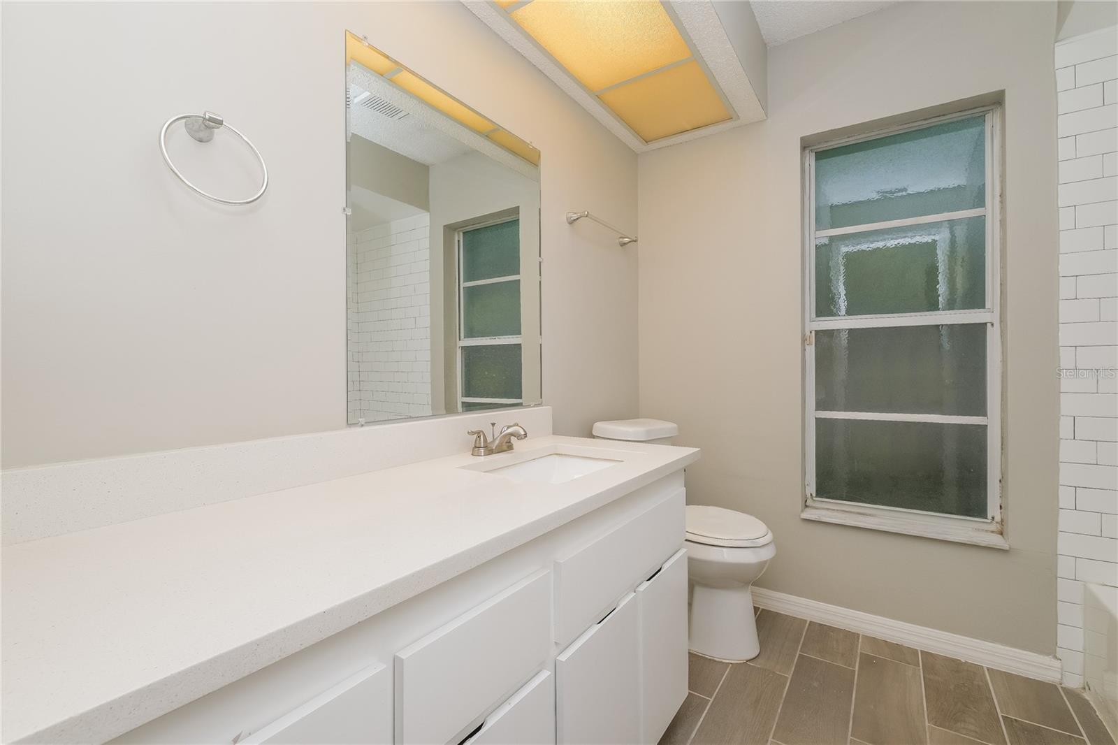 SPRING HILL UNIT 22 - Residential Lease