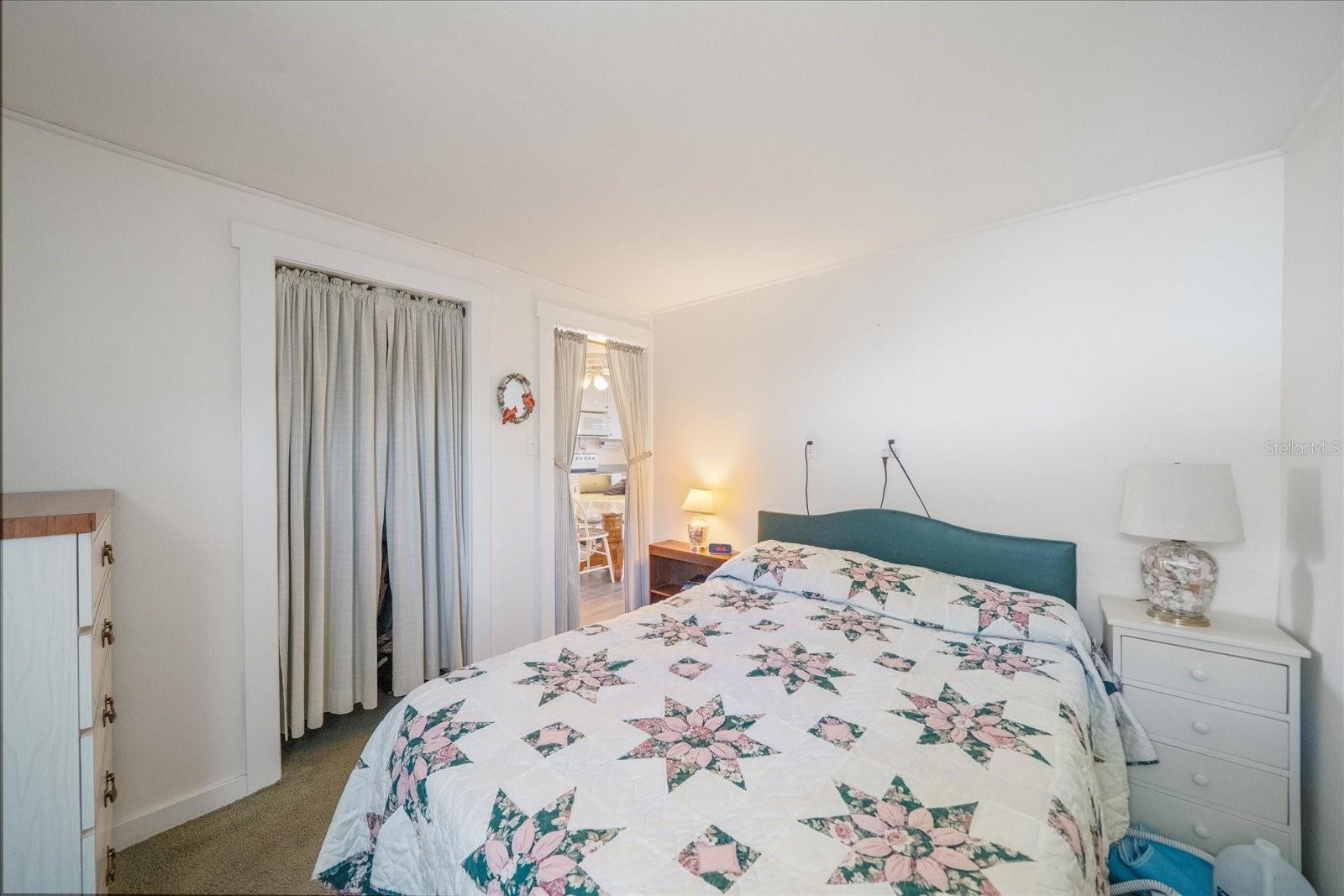 PINECRAFT - Residential