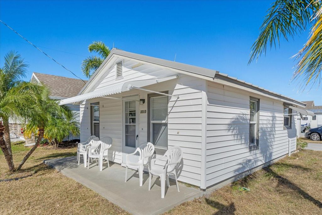 Photo of 3315 Fry Street, Sarasota, FL 34239 (MLS # A4682832)