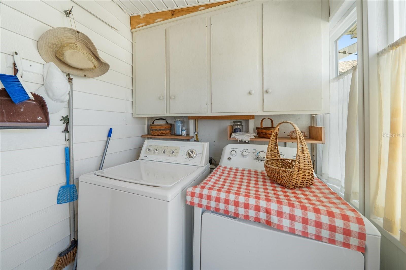 PINECRAFT - Residential