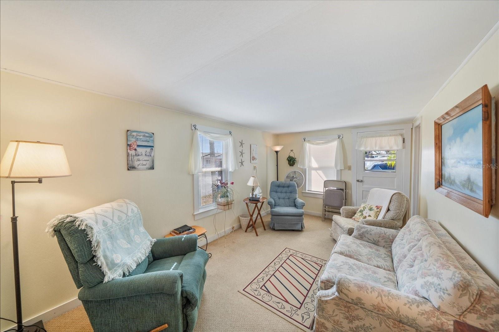 PINECRAFT - Residential