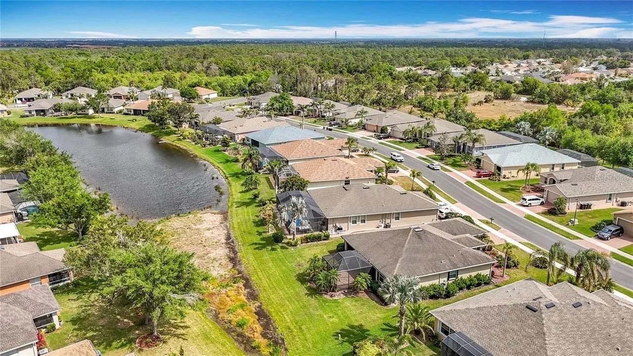 VENTURA VILLAGE - Residential