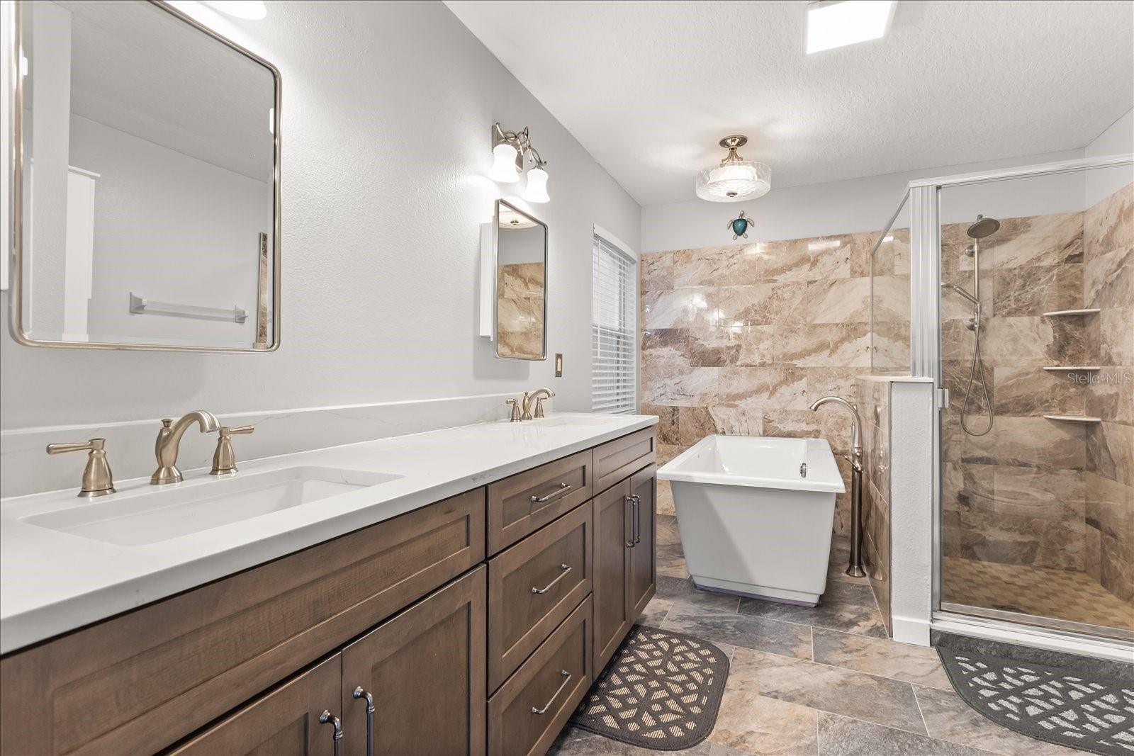 WOODBRIDGE LAKES UNIT 2B - Residential