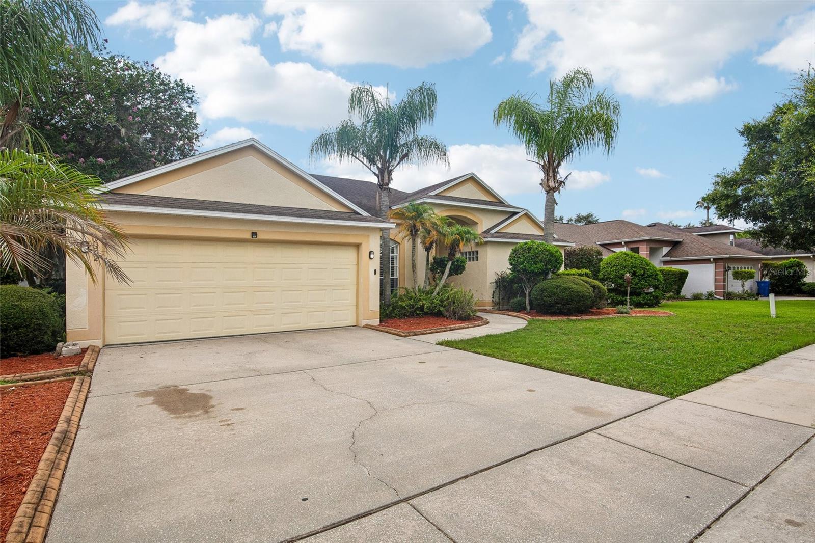 2302 TOWERING OAKS CIRCLE