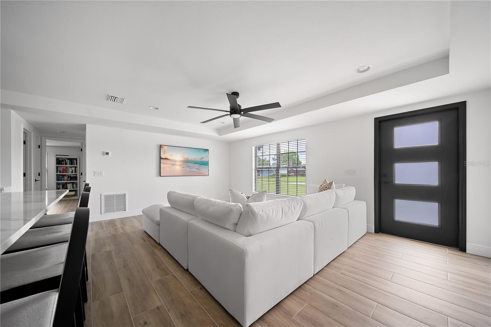 SOUTH VENICE - Residential