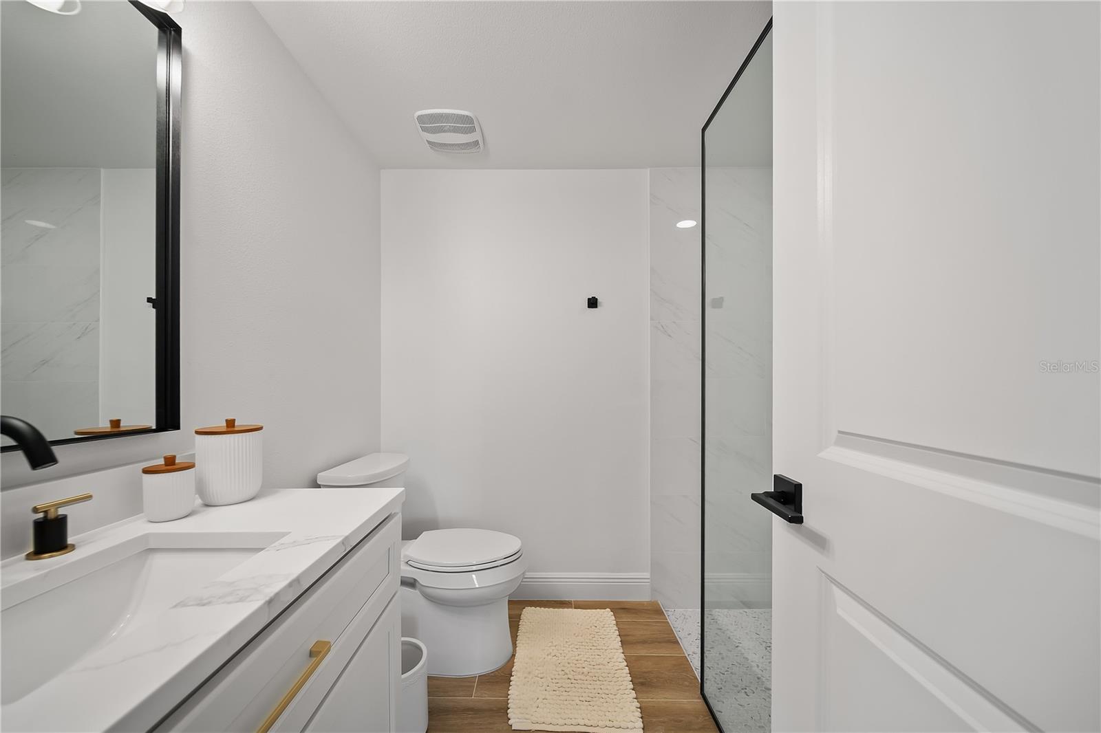 SOUTH VENICE - Residential