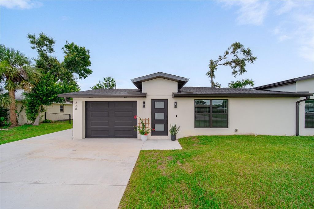 Photo of 326 Randolph Road, Venice, FL 34293 (MLS # A4683144)