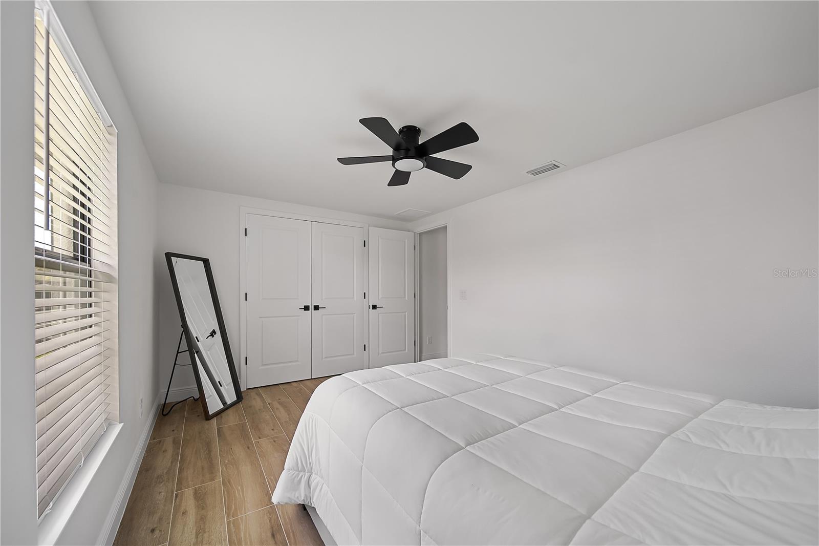 SOUTH VENICE - Residential