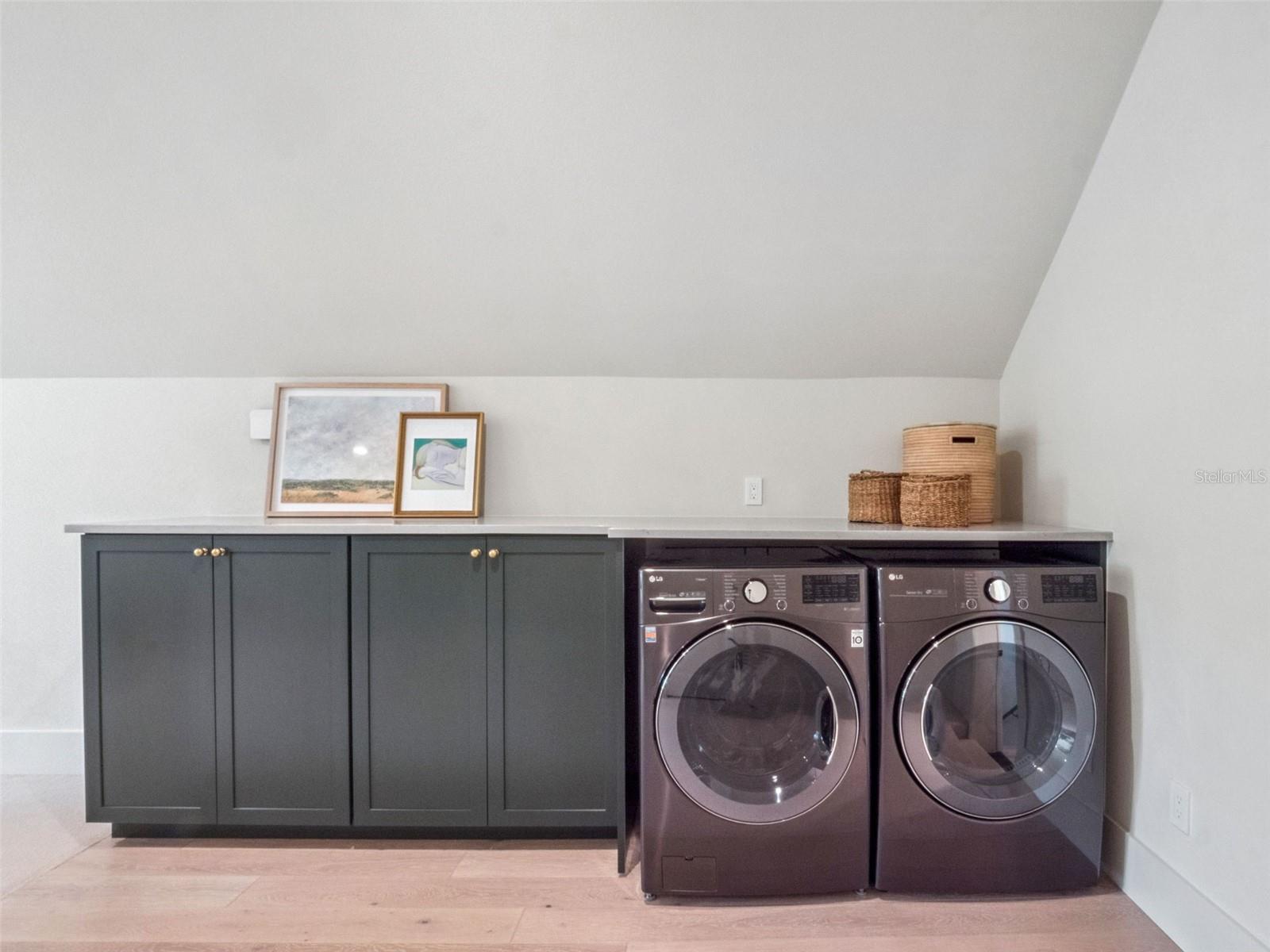 LAKE KNOWLES TERRACE - Residential