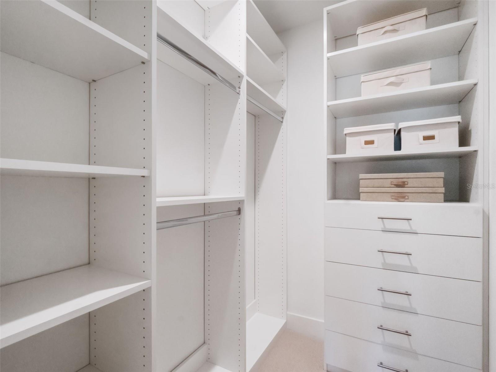 LAKE KNOWLES TERRACE - Residential