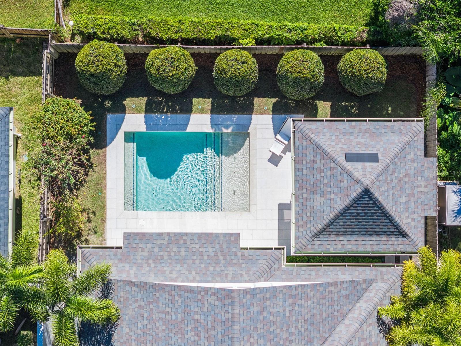 1630 CHESTNUT AVENUE