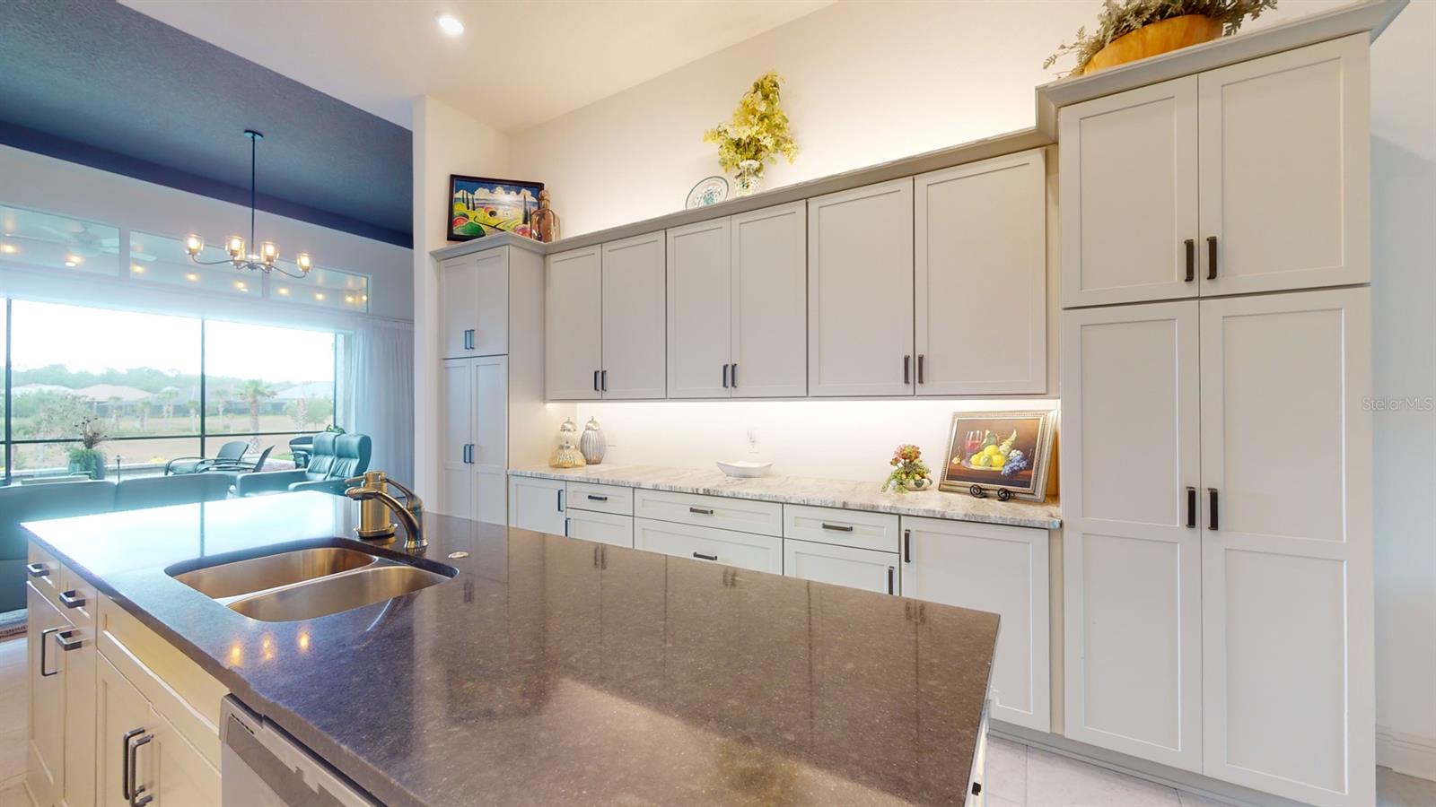 TERRA VISTA - HUNT CLUB - Residential