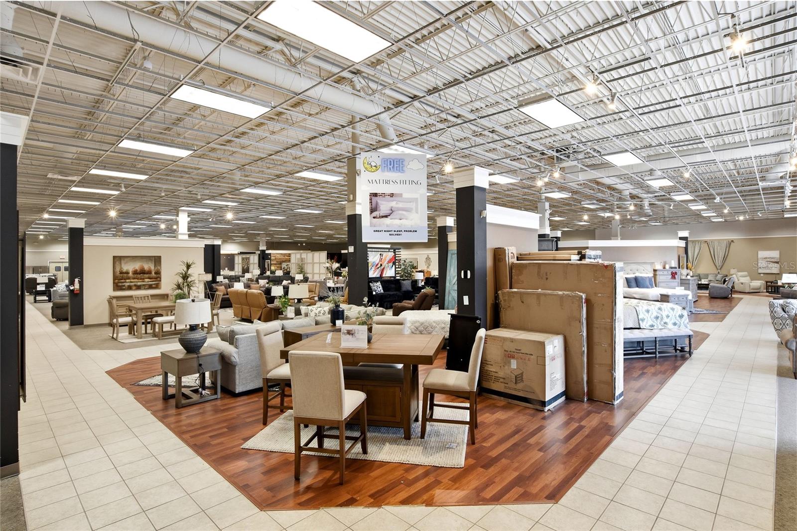 YOUNGS BARTOW PLAZA CONDO COM - Commercial Lease