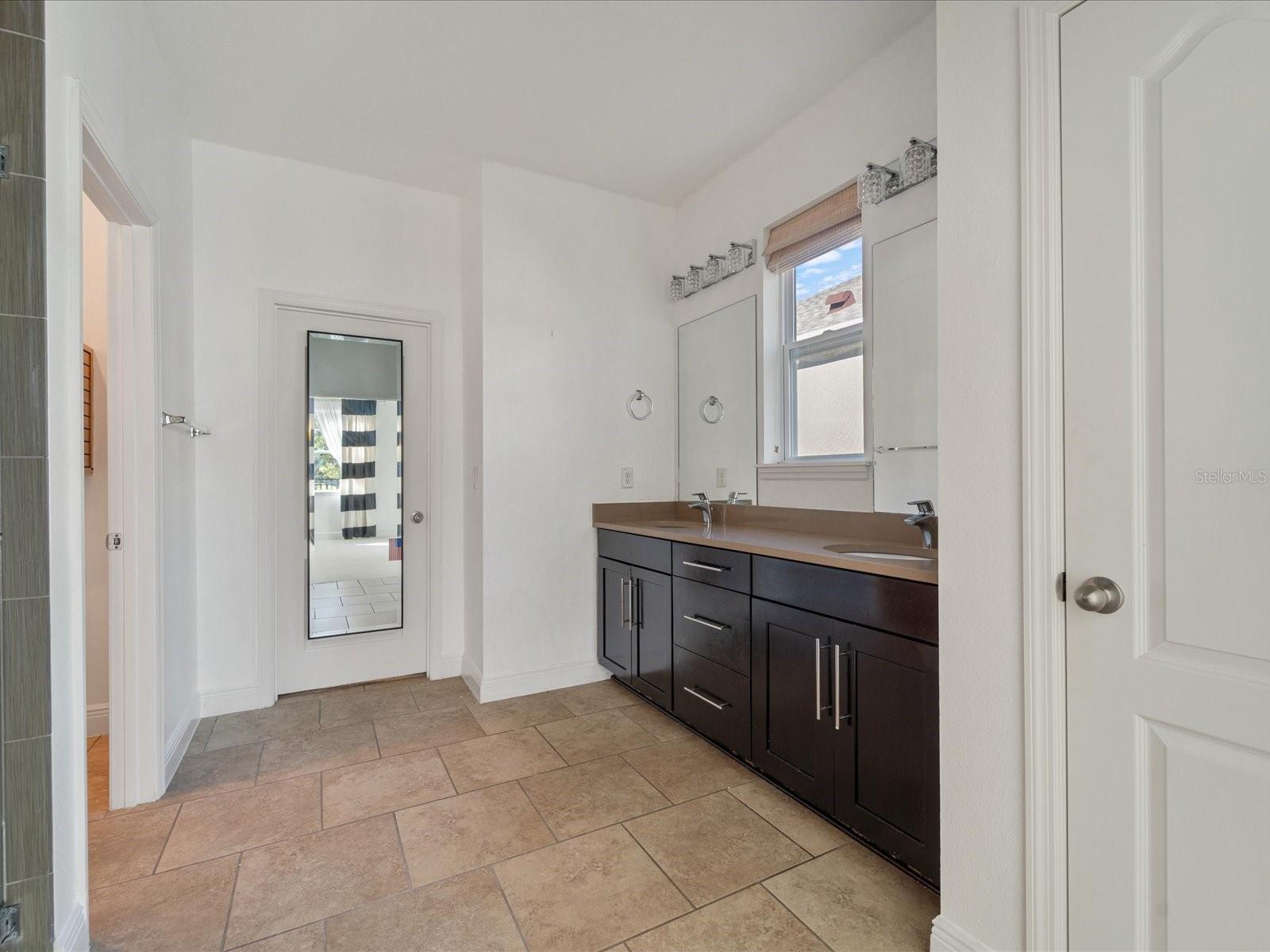 WHITAKER PARK - Residential