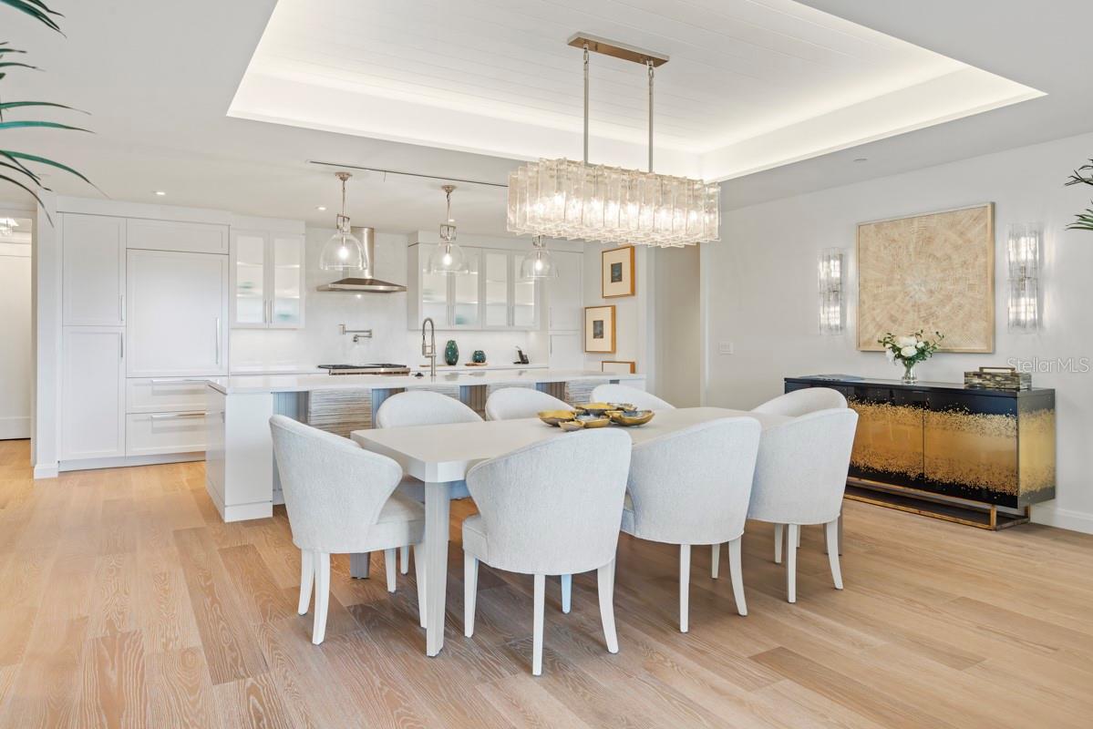 GOLDEN OAK FLORIAN PARK CONDOMINIUM - Residential