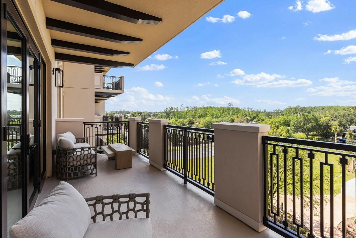 GOLDEN OAK FLORIAN PARK CONDOMINIUM - Residential